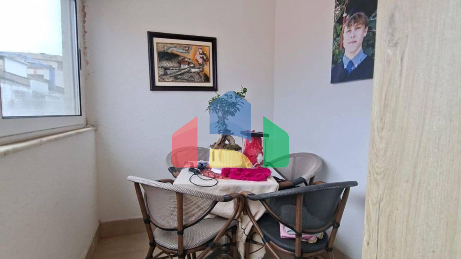 2+1 с балконом, р-н Шкемби, 100 м.кв