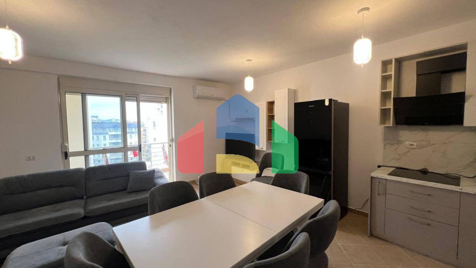 2+1 с балконом, Пляж, 110 м.кв