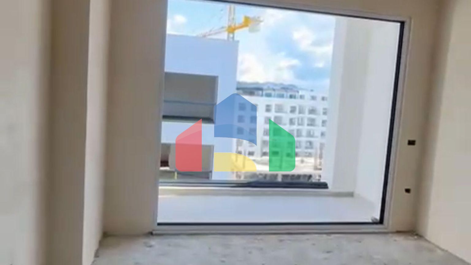 2+1 с балконом, Golem, 100 м.кв