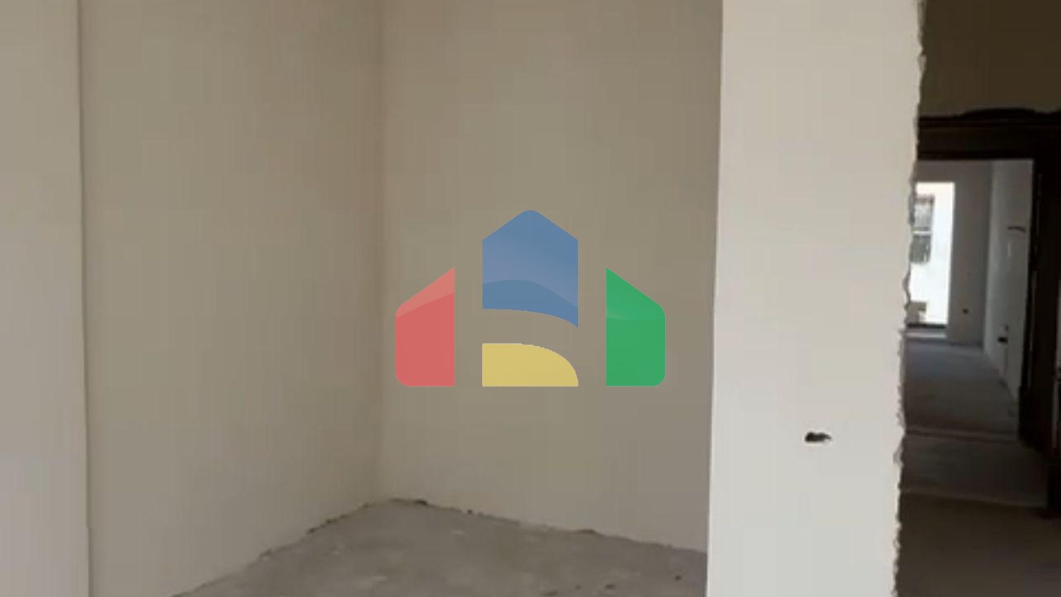 2+1 с балконом, Golem, 100 м.кв