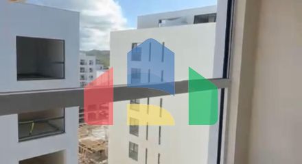 2+1 с балконом, Golem, 100 м.кв