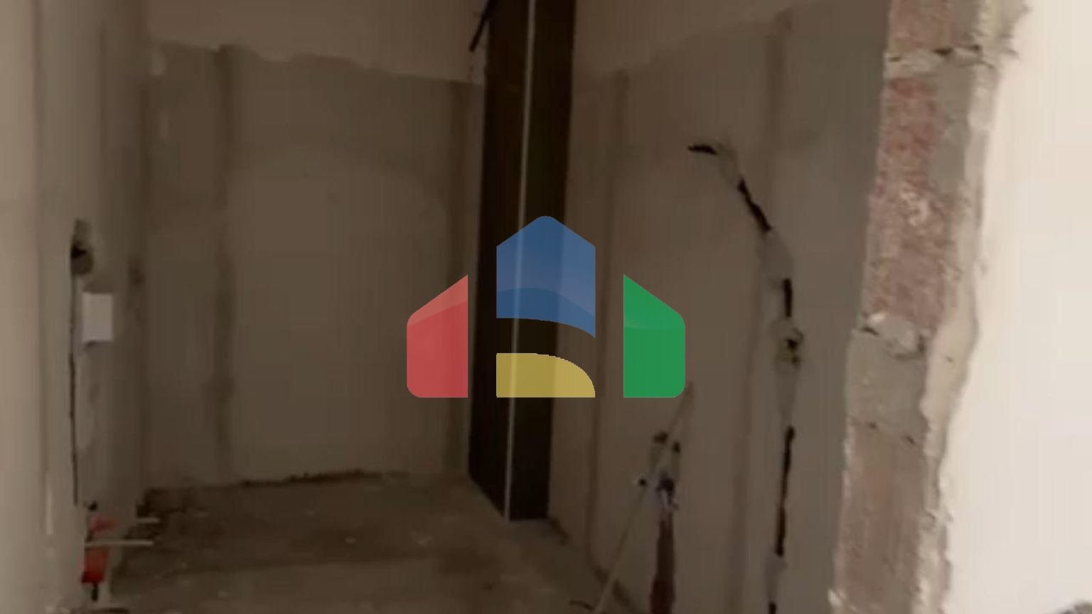 2+1 с балконом, Golem, 100 м.кв