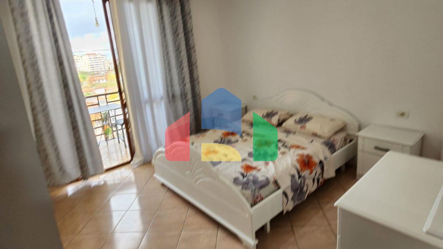 1+1 с балконом, Plazh, 84 м.кв