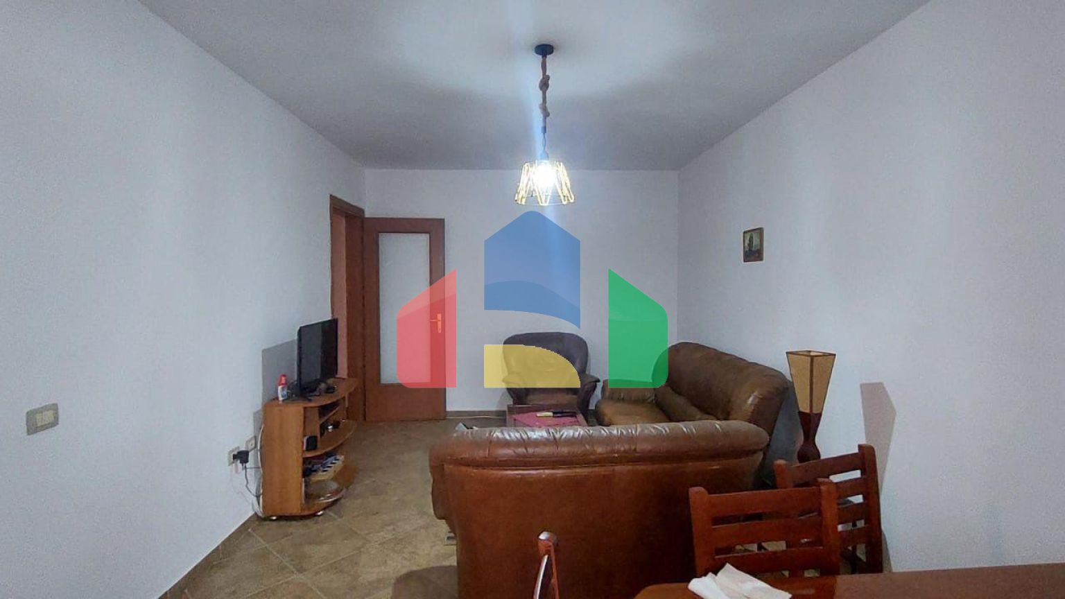 1+1 с балконом, Голем, 64 м.кв