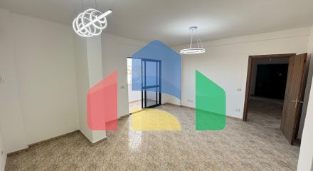 2+1 с балконом, р-н Пляж возле школы, 95 м.кв