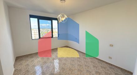 2+1 с балконом, р-н Пляж возле школы, 95 м.кв