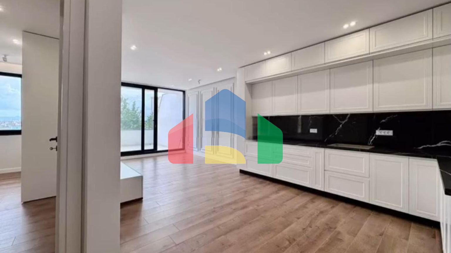 3+1 с терассой, р-н Пляж, 150 м.кв