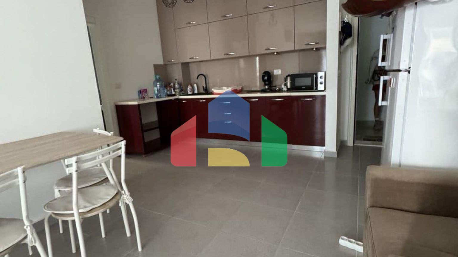 1+1 с гаражом, р-н Черрет, 55 м.кв 