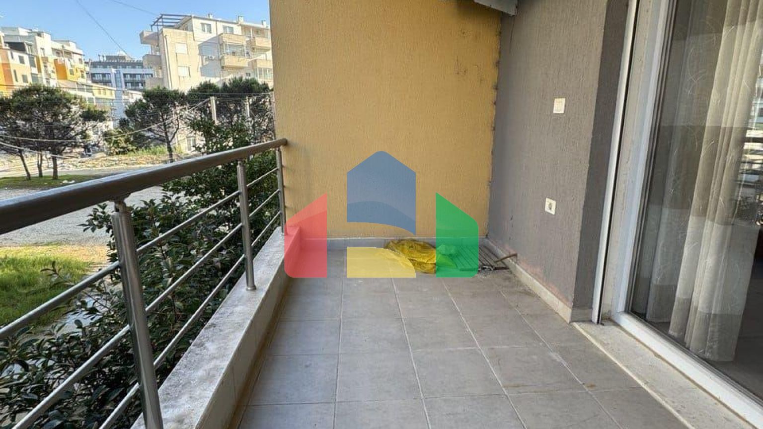 1+1 с гаражом, р-н Черрет, 55 м.кв 