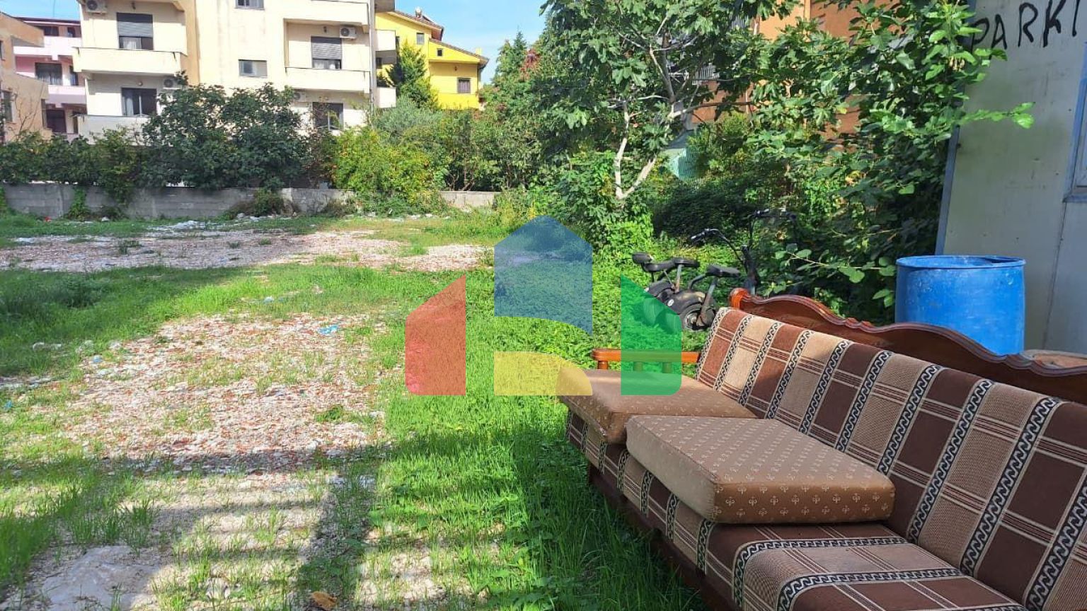 Участок земли, р-н Пляж города Дуррес, 500 м.кв