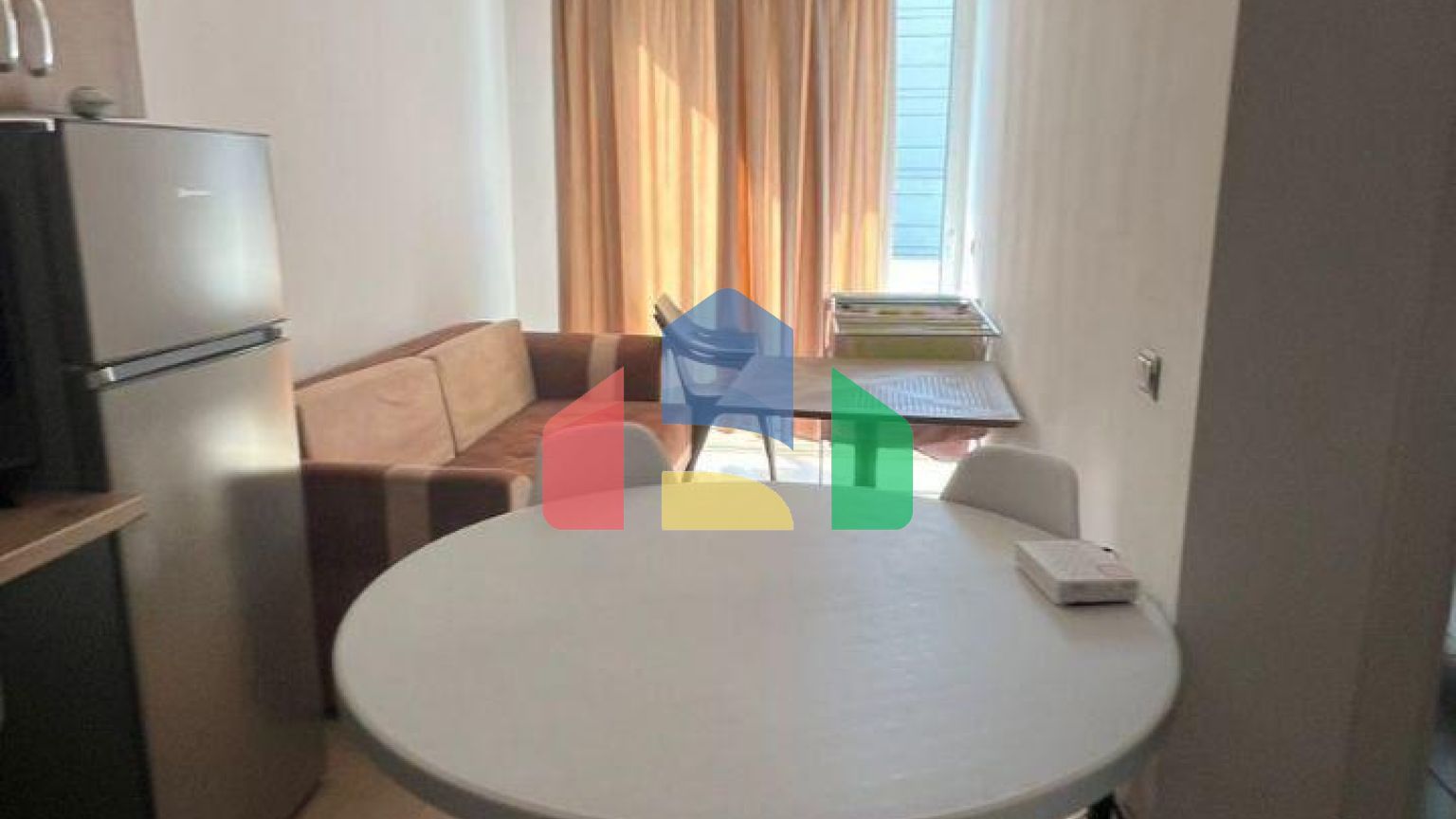 1+1 с балконом, р-н Черрет, 39.33 м.кв 