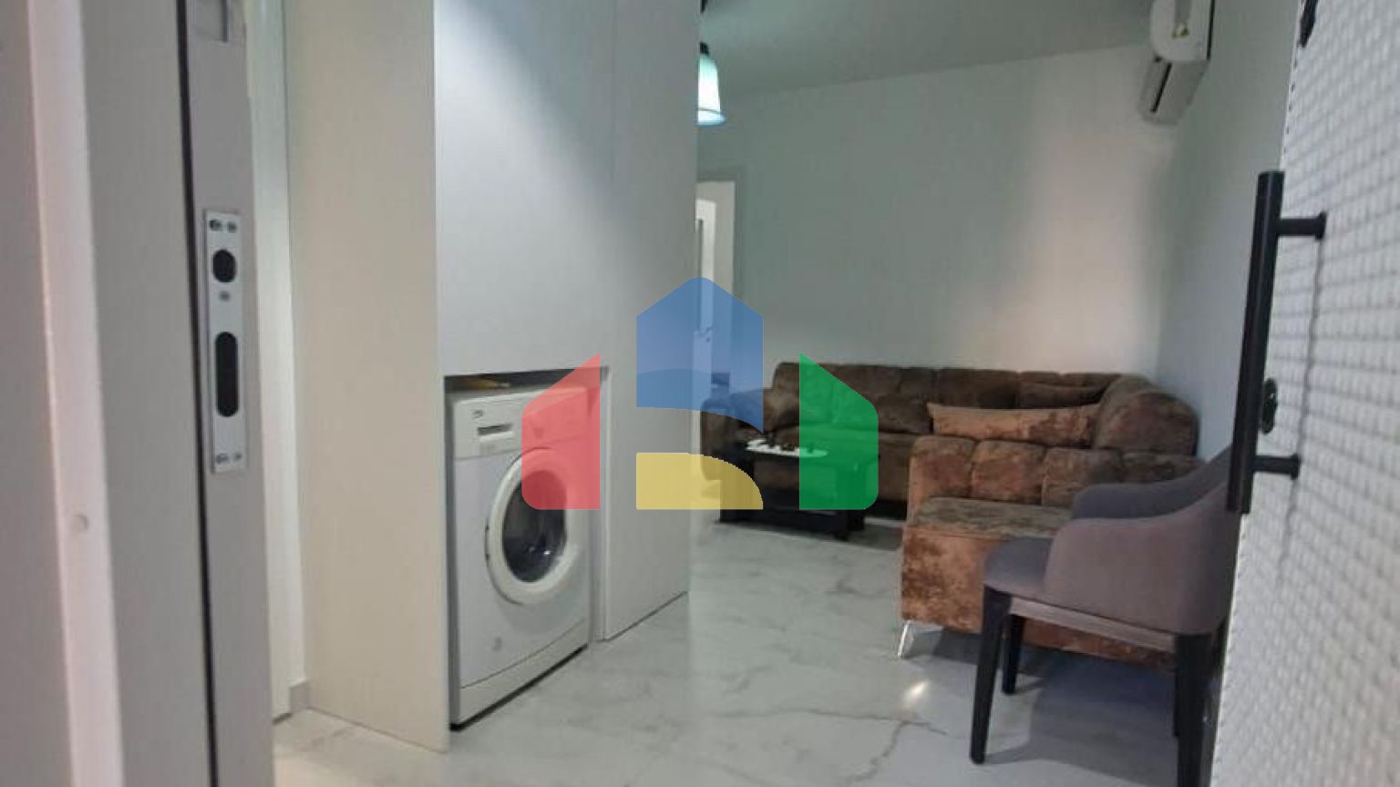 1+1 с ремонтом, Шкемби возле отеля Majestic, 40 м.кв