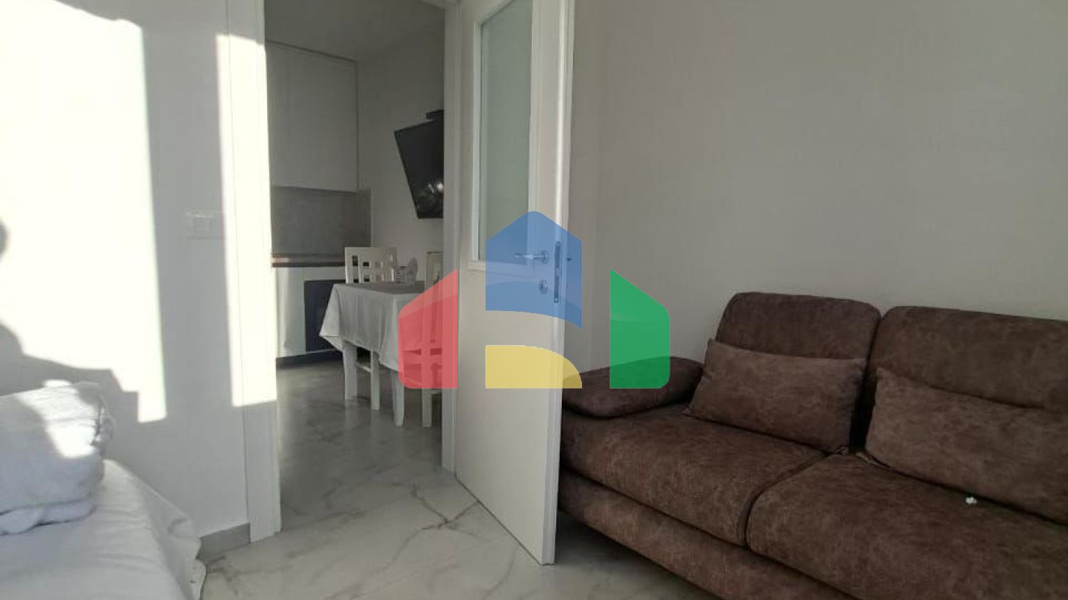 1+1 с ремонтом, Шкемби возле отеля Majestic, 40 м.кв