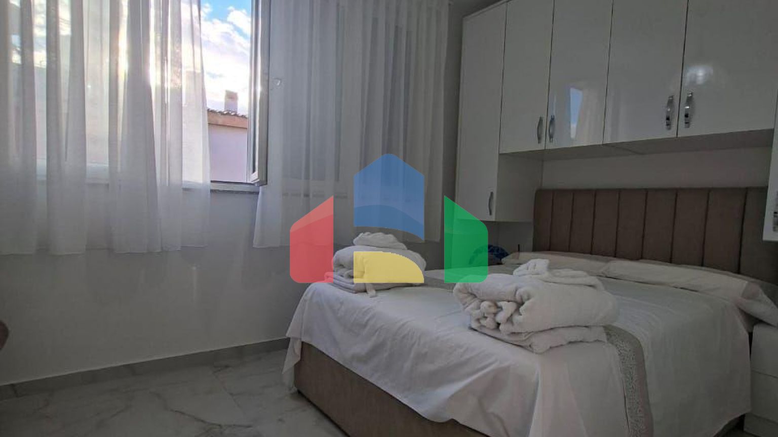 1+1 с ремонтом, Шкемби возле отеля Majestic, 40 м.кв