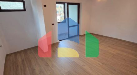 2+1 с двумя балконами, Центр, 85 м.кв