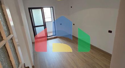 2+1 с двумя балконами, Центр, 85 м.кв