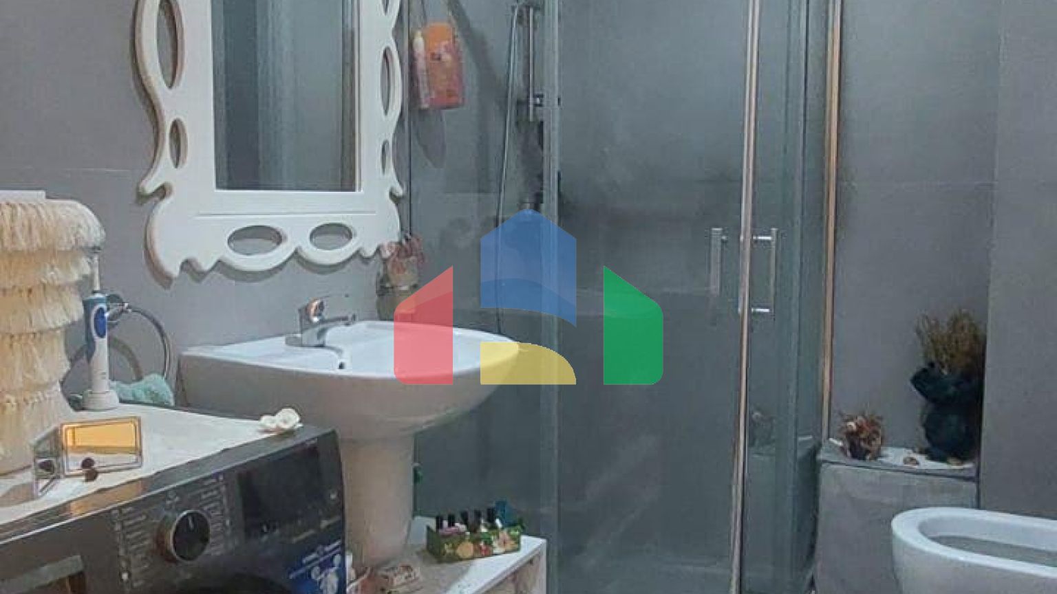 2+1+2 с балконом, р-н Пляж, Illiria, 91 м.кв