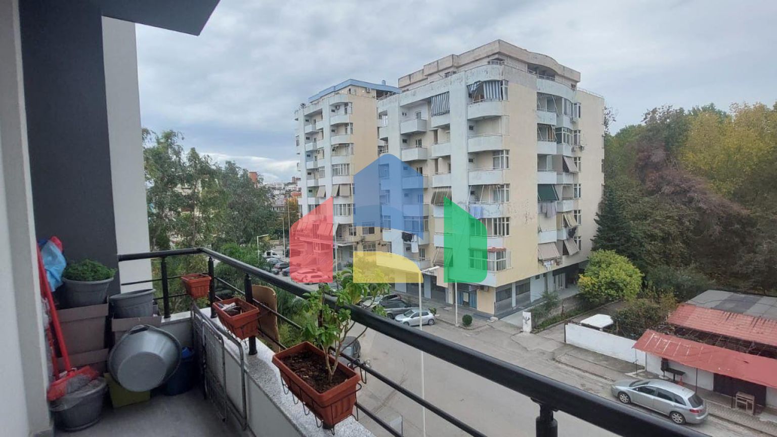 2+1+2 с балконом, р-н Пляж, Illiria, 91 м.кв