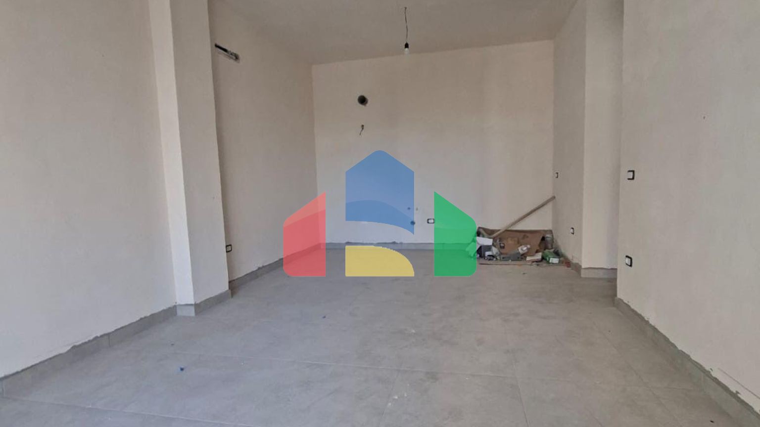 1+1 с балконом, Мали Робит, 62,5 м.кв