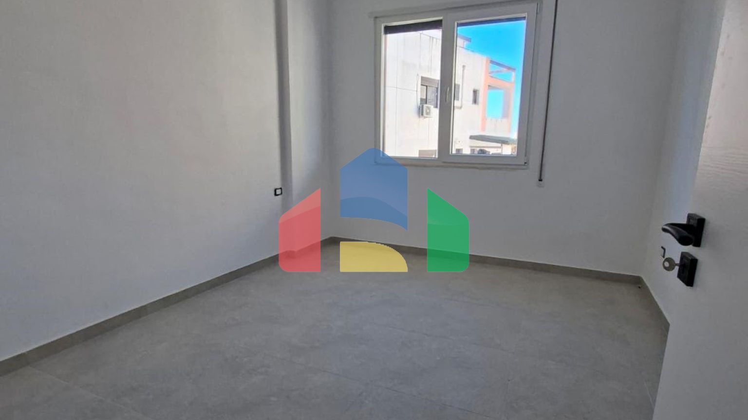 1+1 с балконом, Мали Робит, 62,5 м.кв