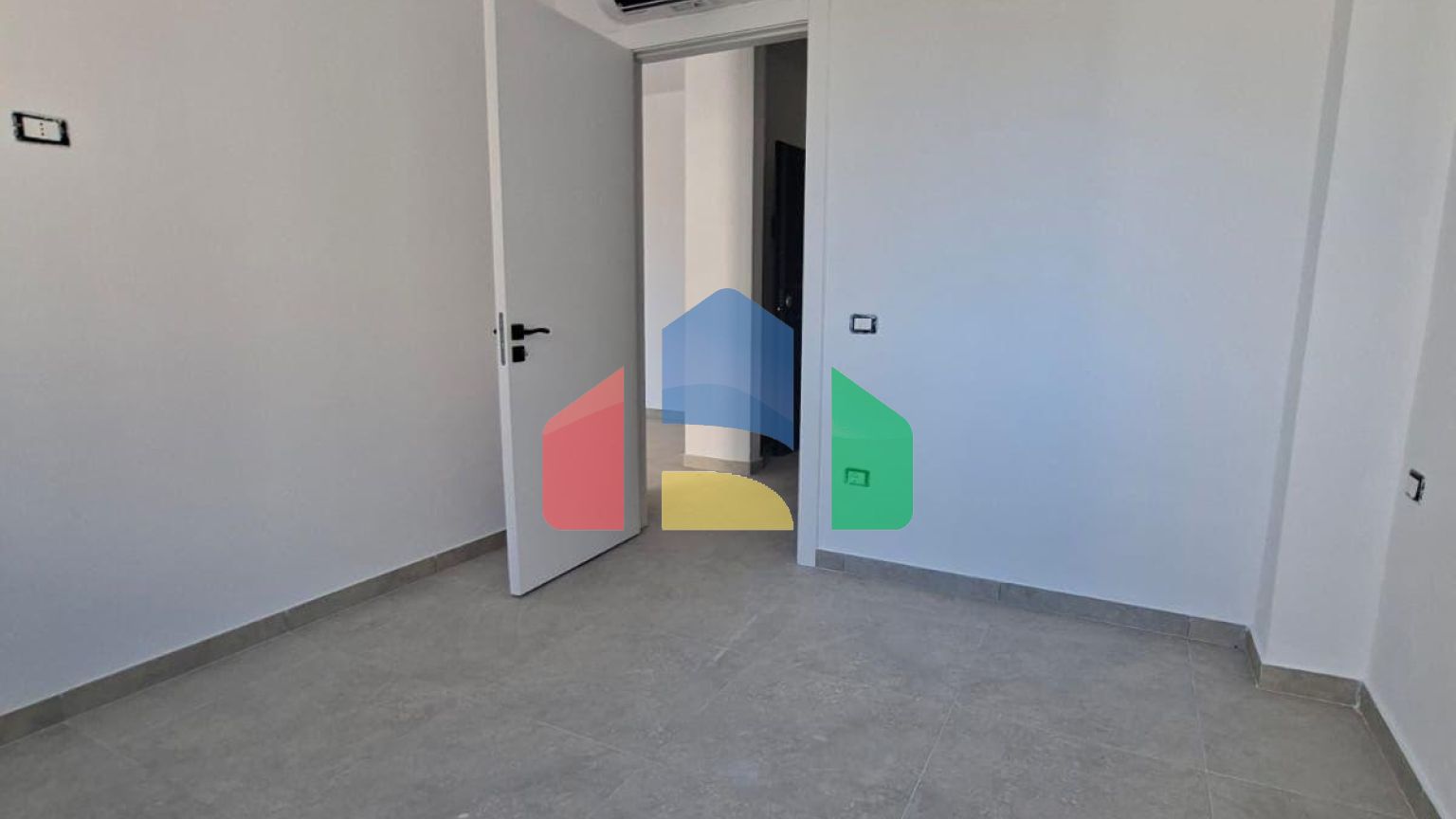 1+1 с балконом, Мали Робит, 62,5 м.кв