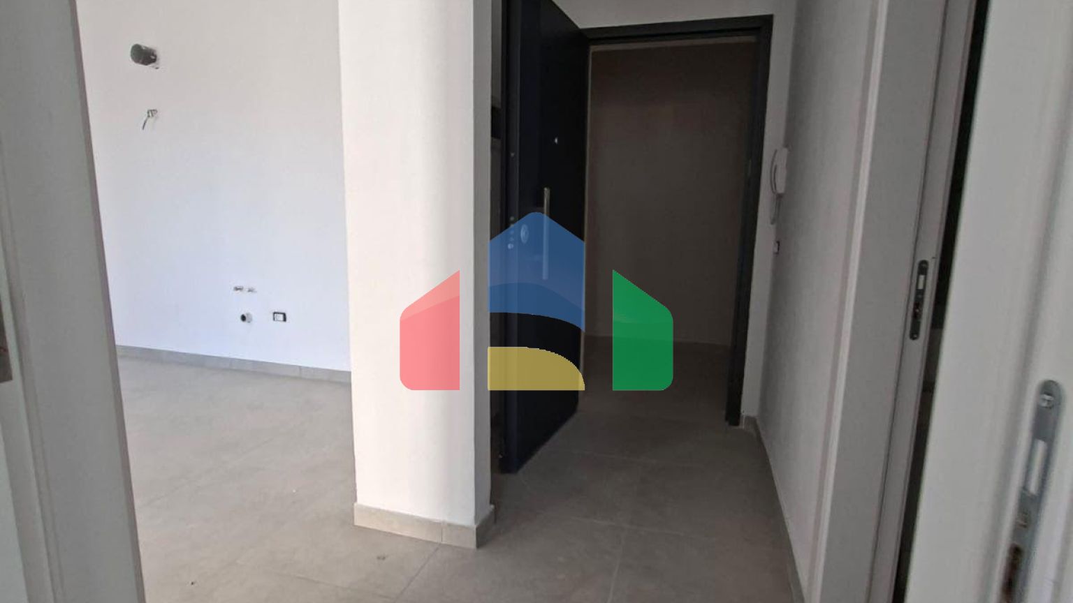 1+1 с балконом, Мали Робит, 62,5 м.кв