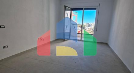 1+1 с балконом, Мали Робит, 62,5 м.кв