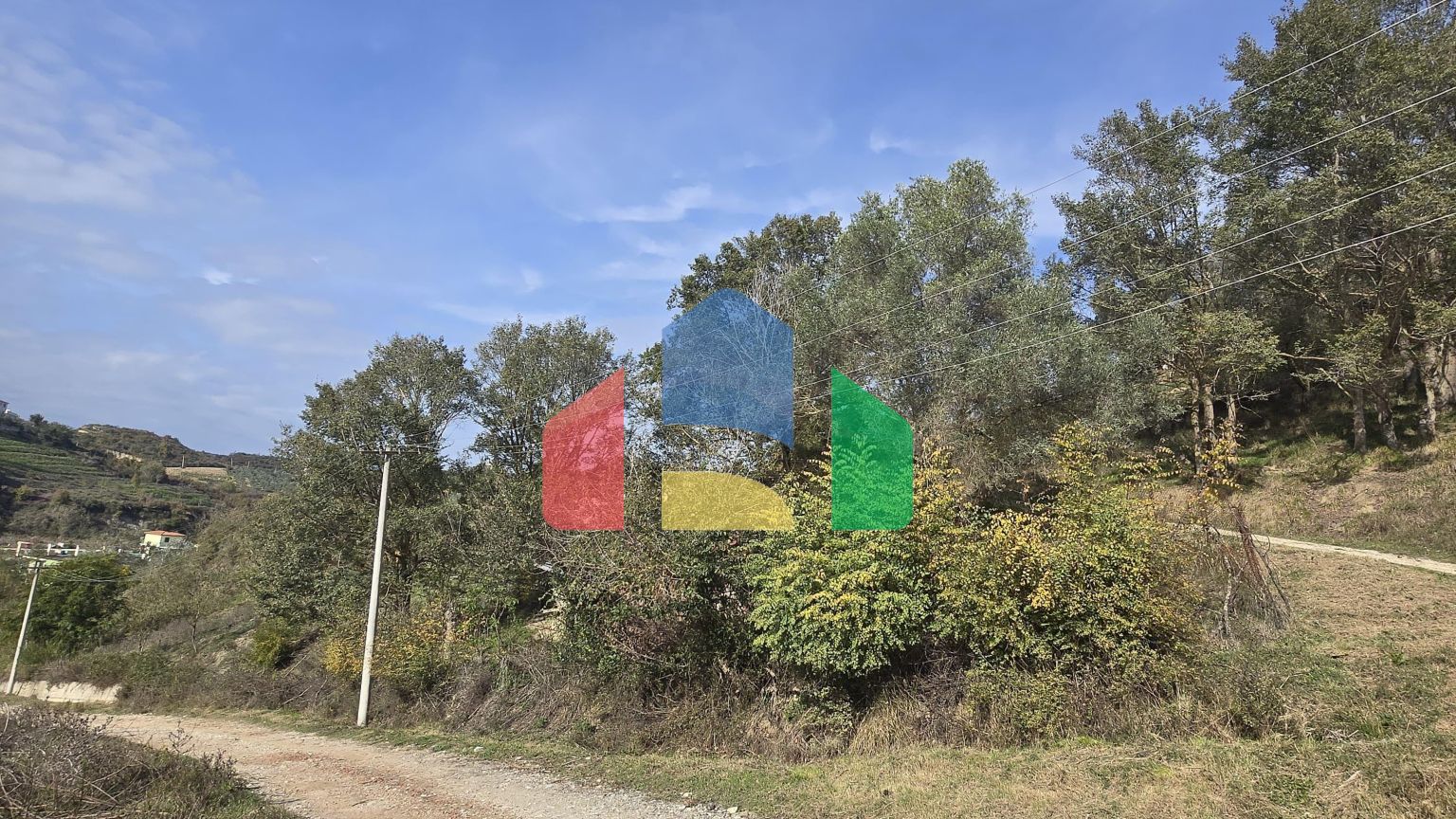 Участок земли, KAVAJE, KRYEMEDHENJ, 300 м.кв