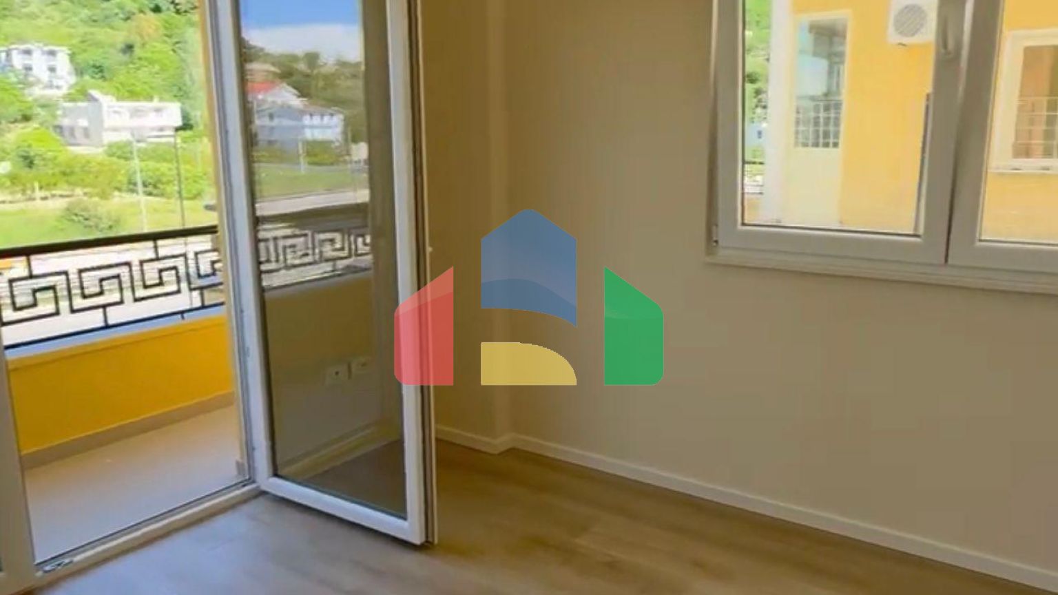 1+1 с террасой, Шкемби Кавая возле отеля Majestic, 51 м.кв + 35 м.кв терассы