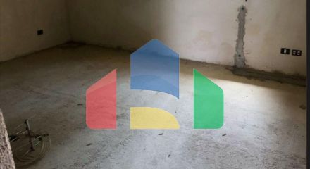 Дом с участком, возле Вилла Зогу, 260 м.кв и 444 м.кв.