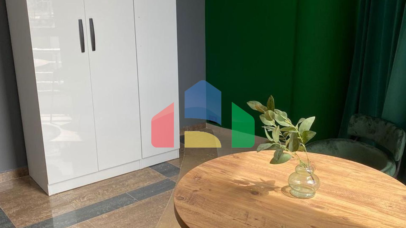 Студия полностью укомплектованая, район Пляж, 35.8 м.кв