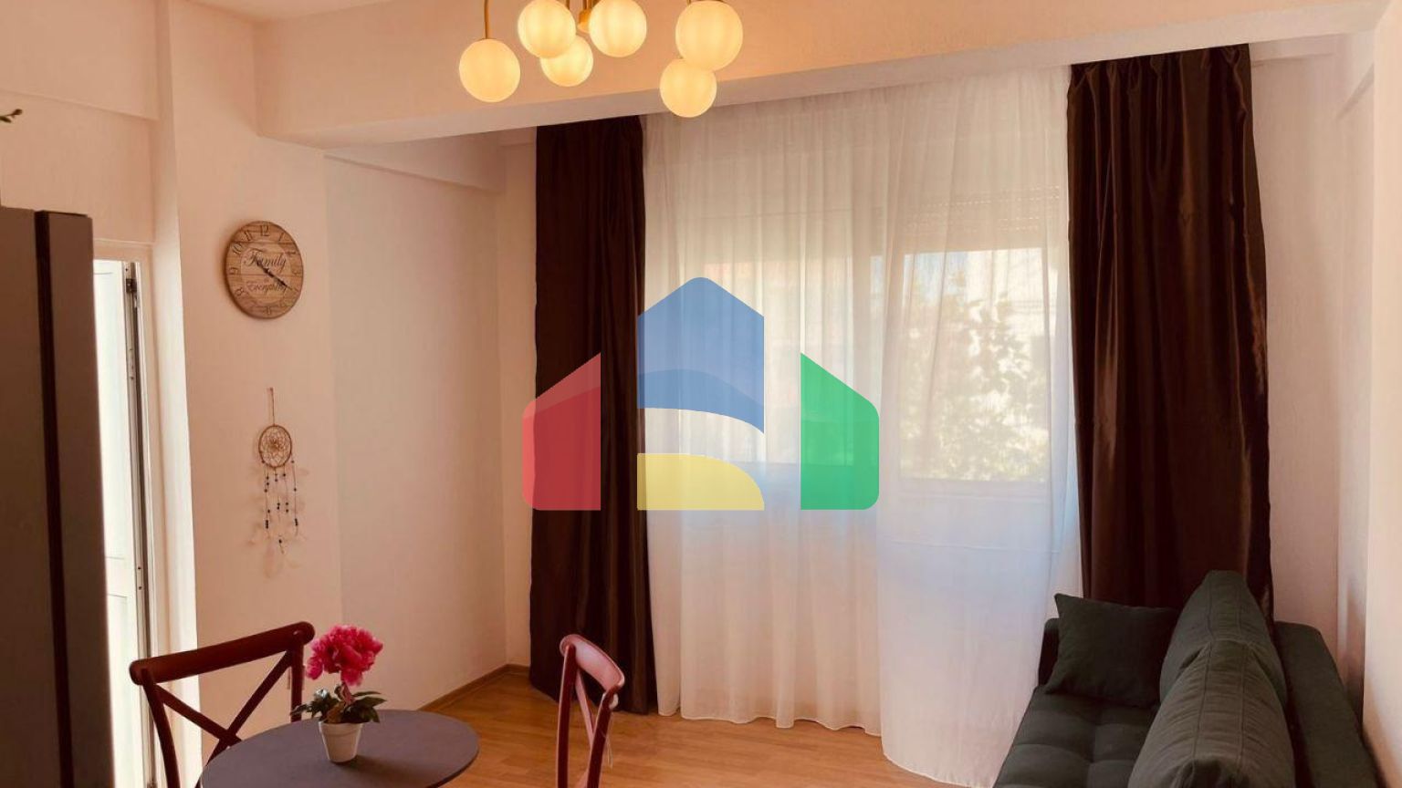 1+1 с балконом, район Пляж возле Diambe, 54 м.кв