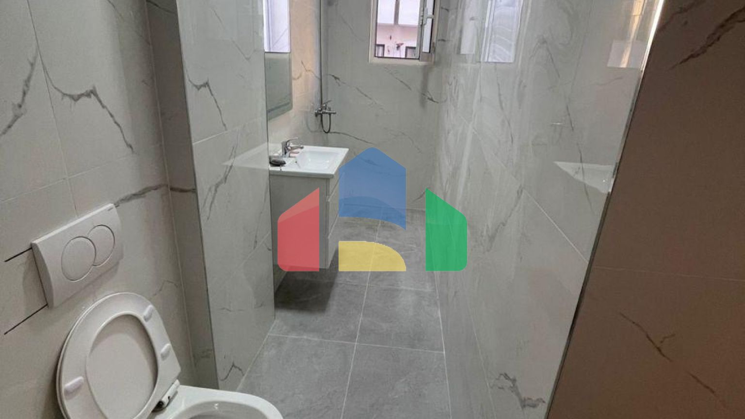 1+1 с балконом, район Пляж возле Diambe, 56 м.кв