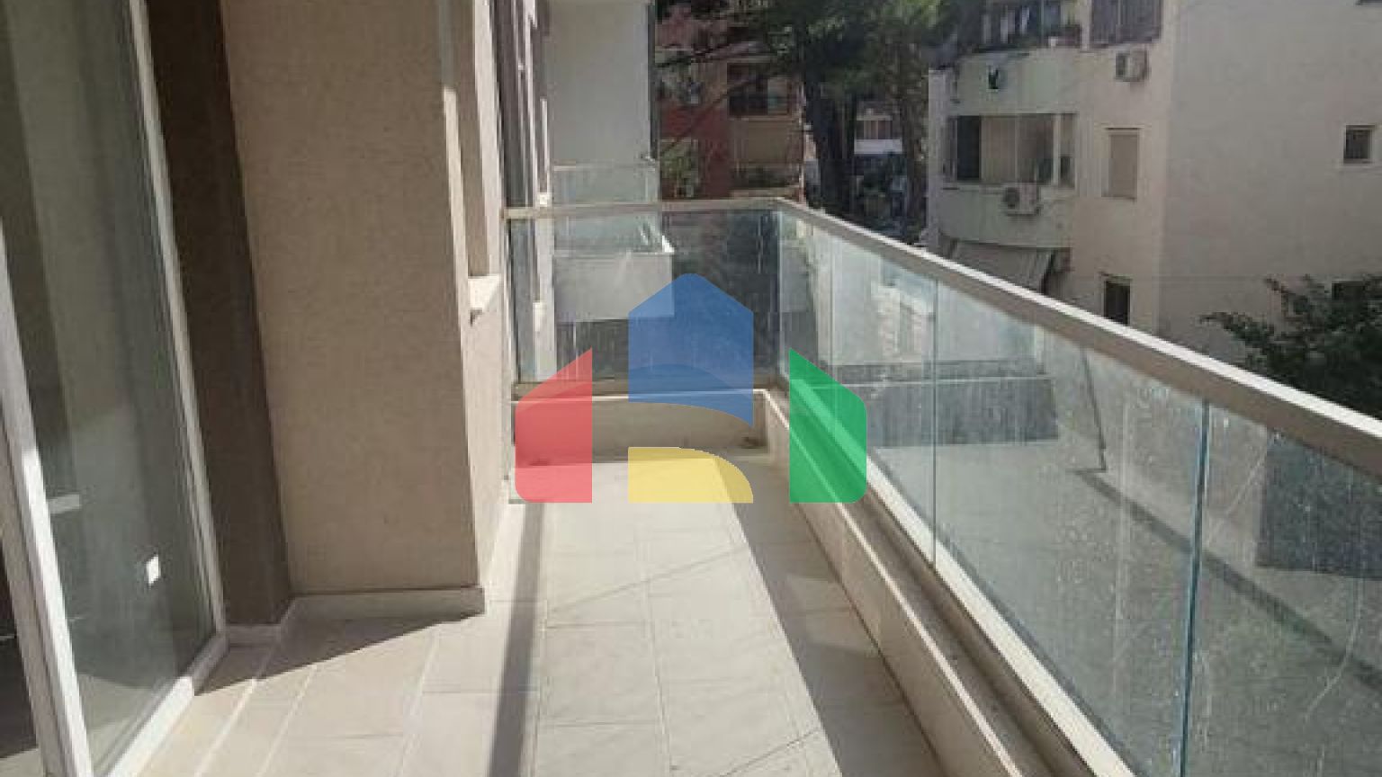 2+1 с балконом, р-н Голем, 89 м.кв