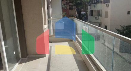 2+1 с балконом, р-н Голем, 89 м.кв