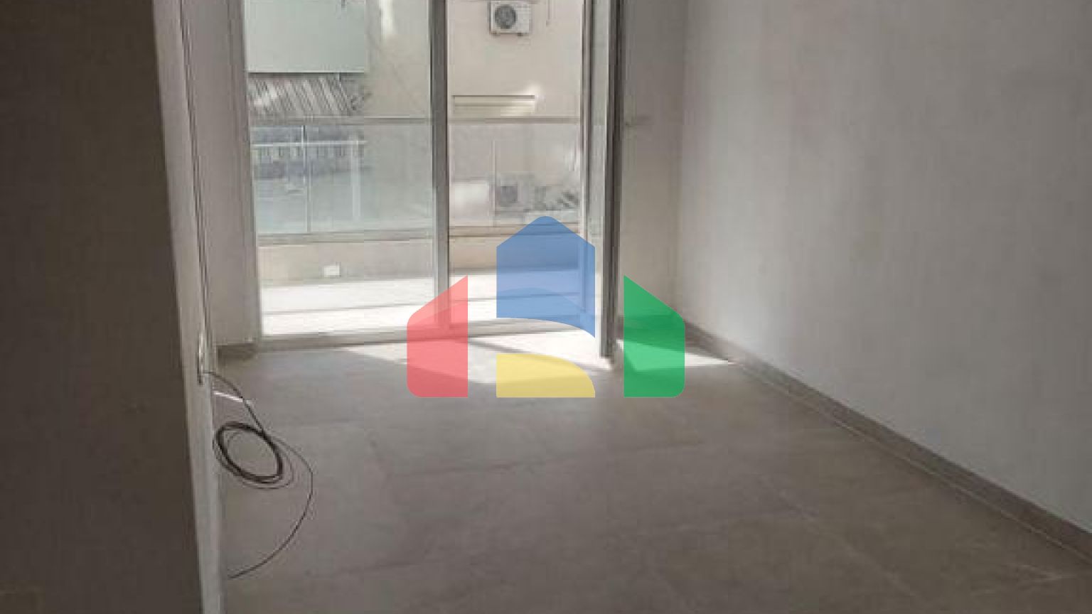 2+1 с балконом, р-н Голем, 89 м.кв