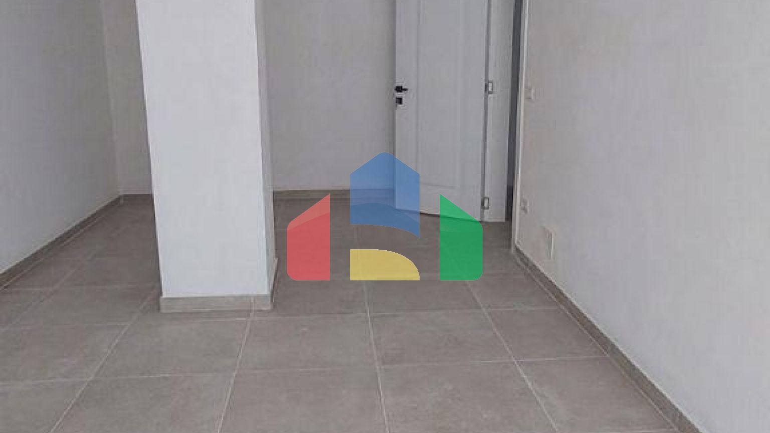 2+1 с балконом, р-н Голем, 89 м.кв