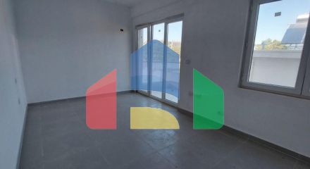 2+1 с балконом, р-н Голем, 104 м.кв