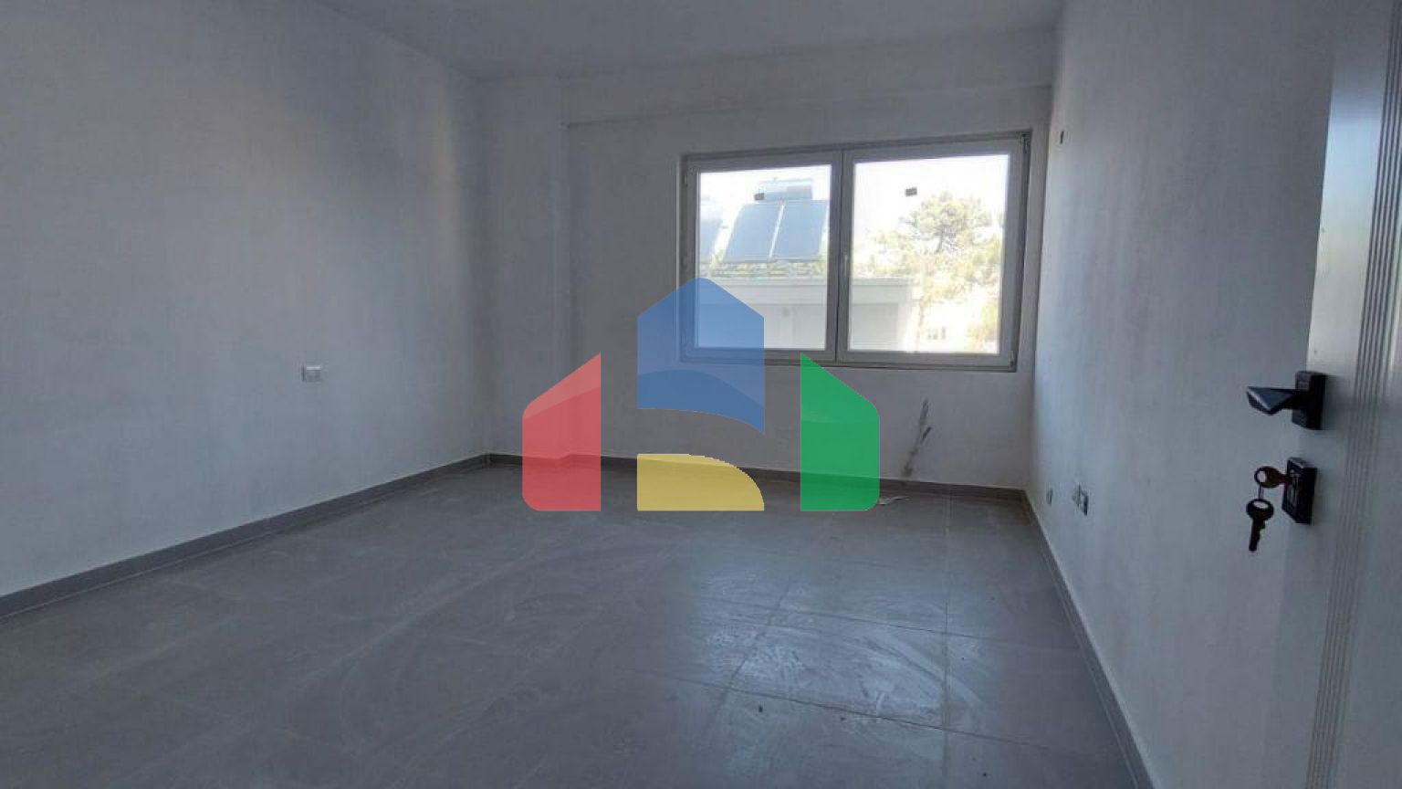 2+1 с балконом, р-н Голем, 104 м.кв