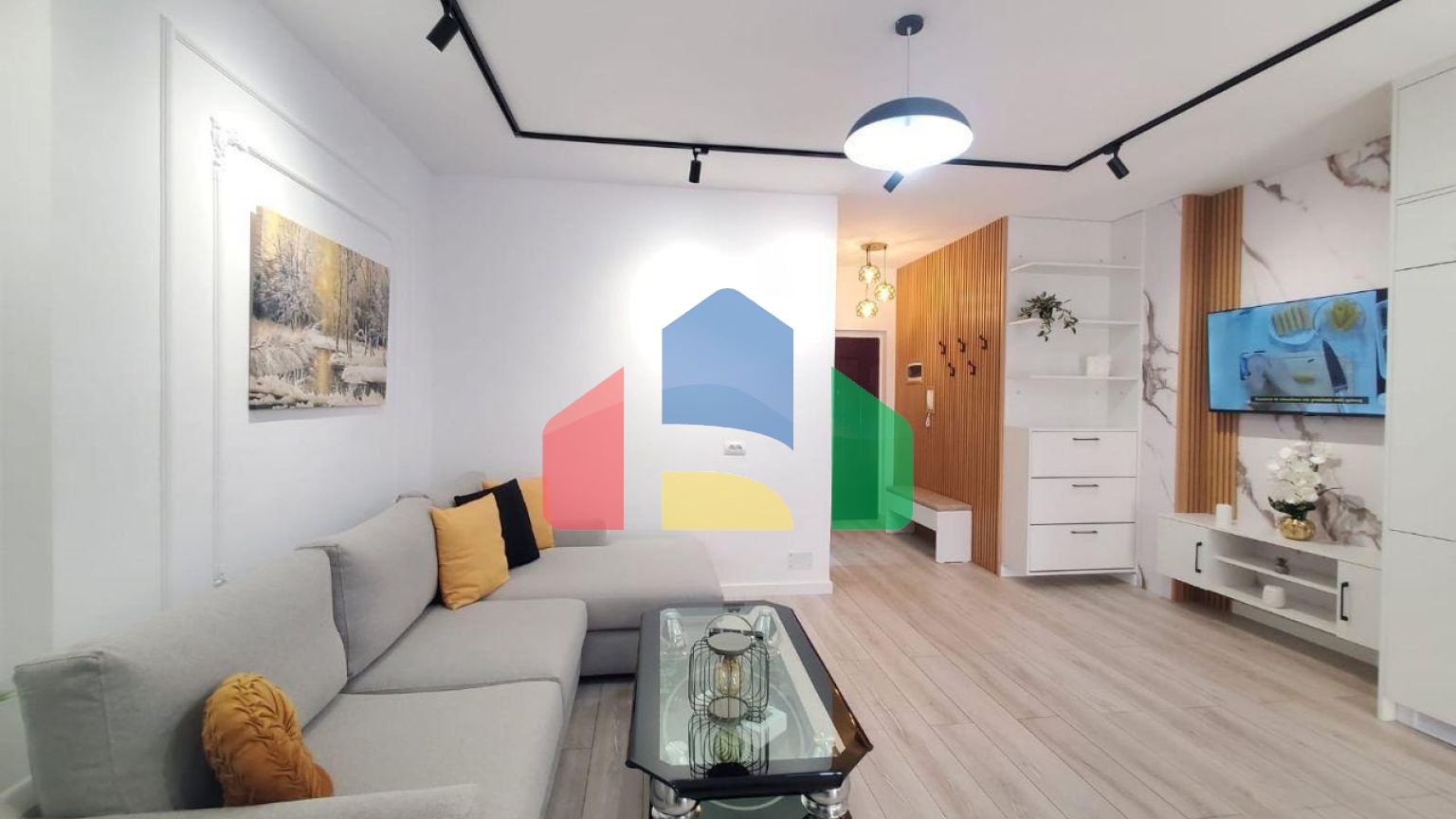 1+1 с ремонтом, р-н Пляж, 55 м.кв