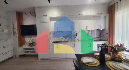 1+1 с ремонтом, р-н Пляж, 55 м.кв