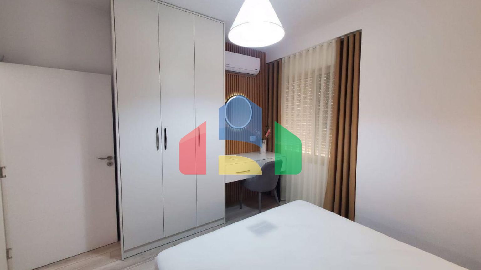 1+1 с ремонтом, р-н Пляж, 55 м.кв