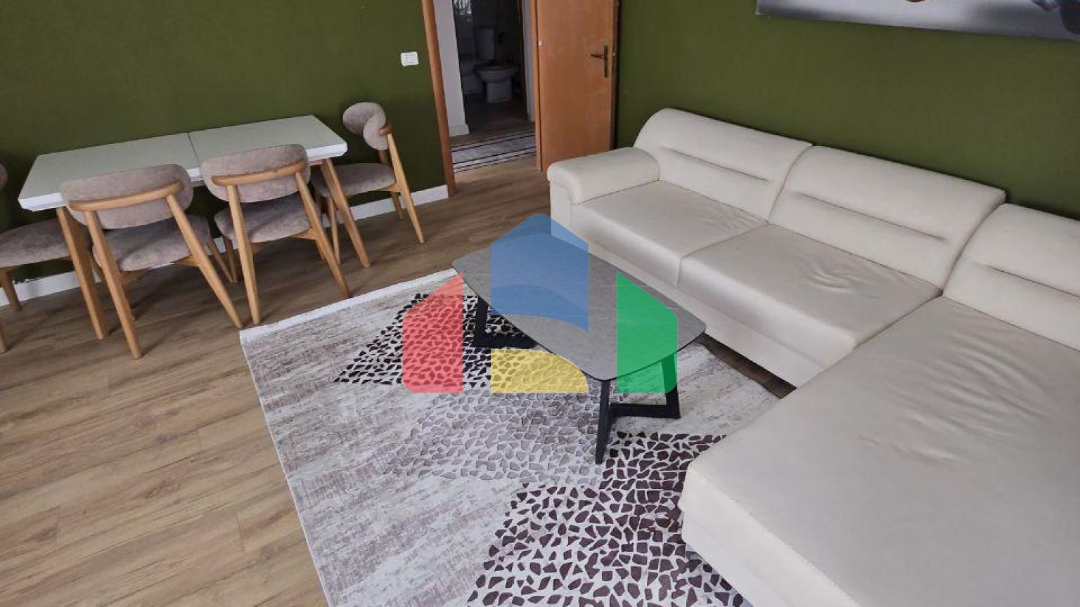 2+1 с ремонтом, р-н Пляж возле отеля Antalya, 80 м.кв