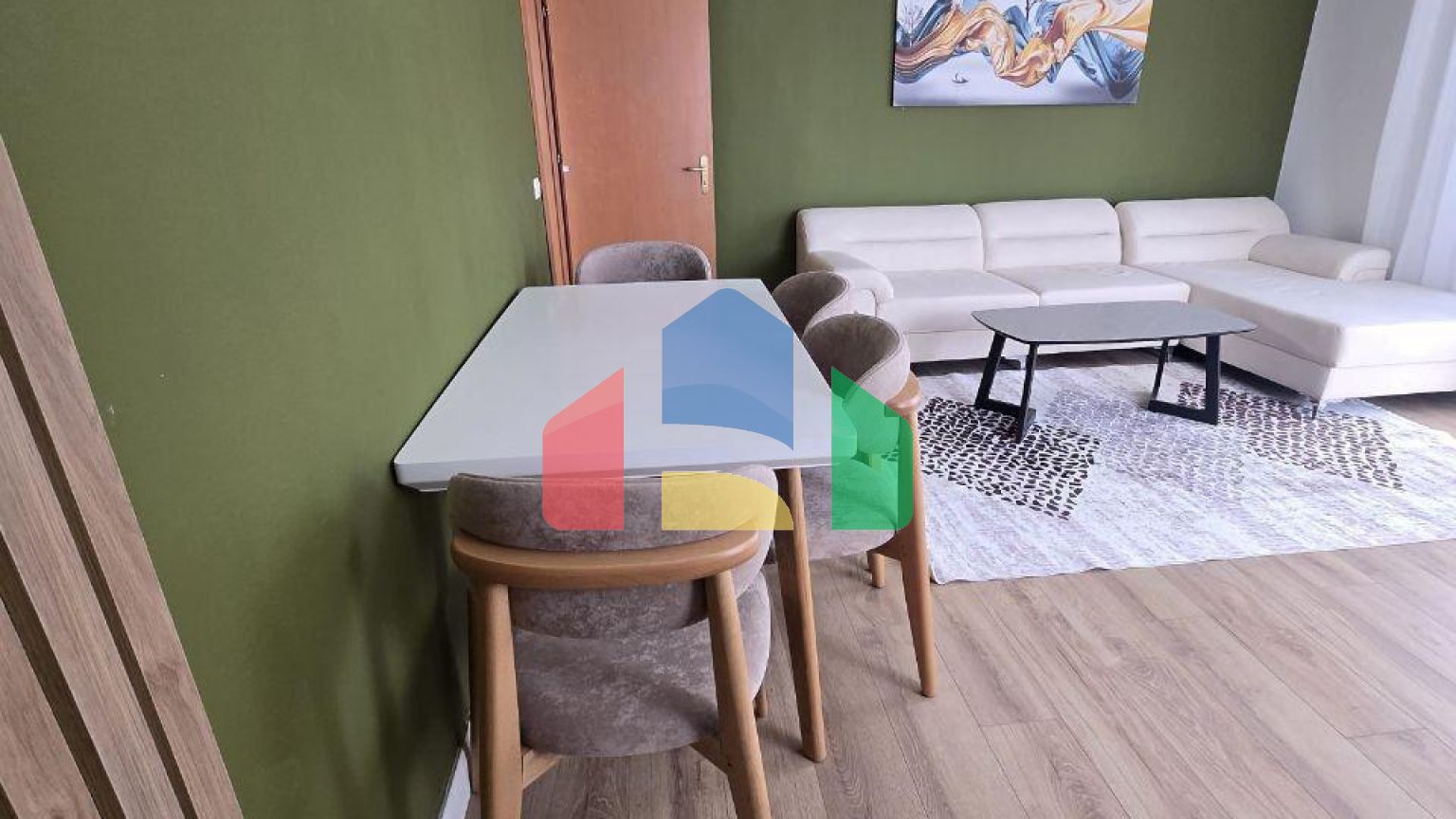 2+1 с ремонтом, р-н Пляж возле отеля Antalya, 80 м.кв