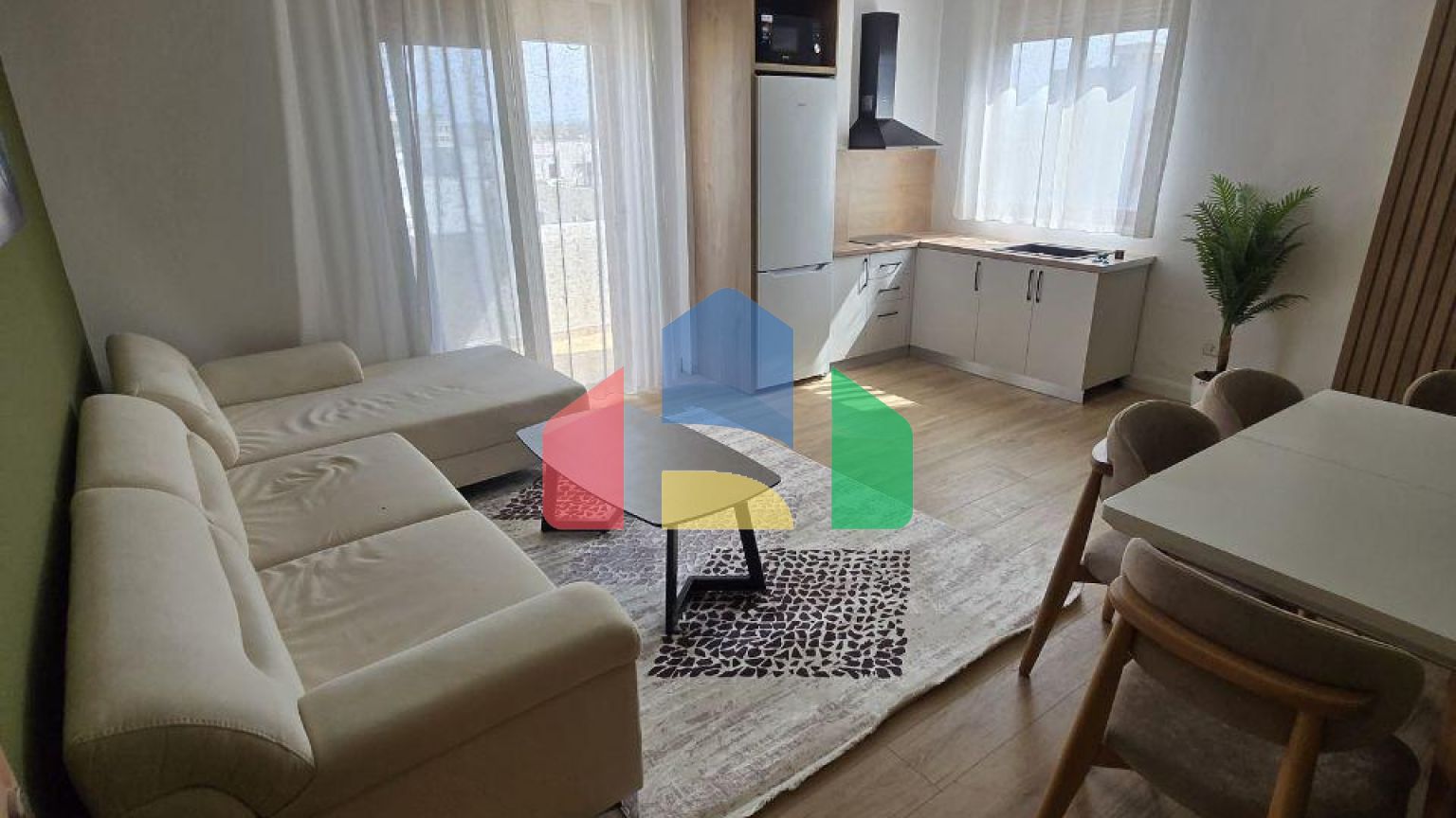 2+1 с ремонтом, р-н Пляж возле отеля Antalya, 80 м.кв