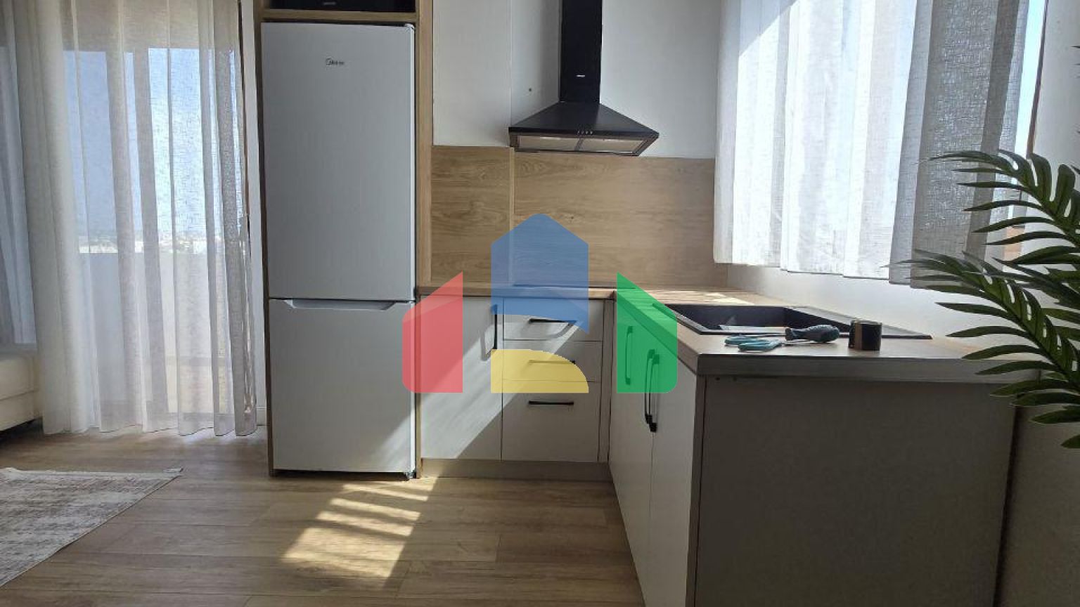 2+1 с ремонтом, р-н Пляж возле отеля Antalya, 80 м.кв