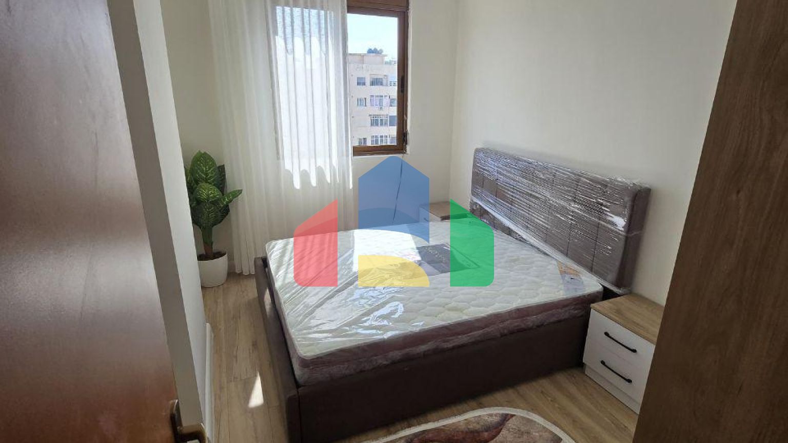 2+1 с ремонтом, р-н Пляж возле отеля Antalya, 80 м.кв