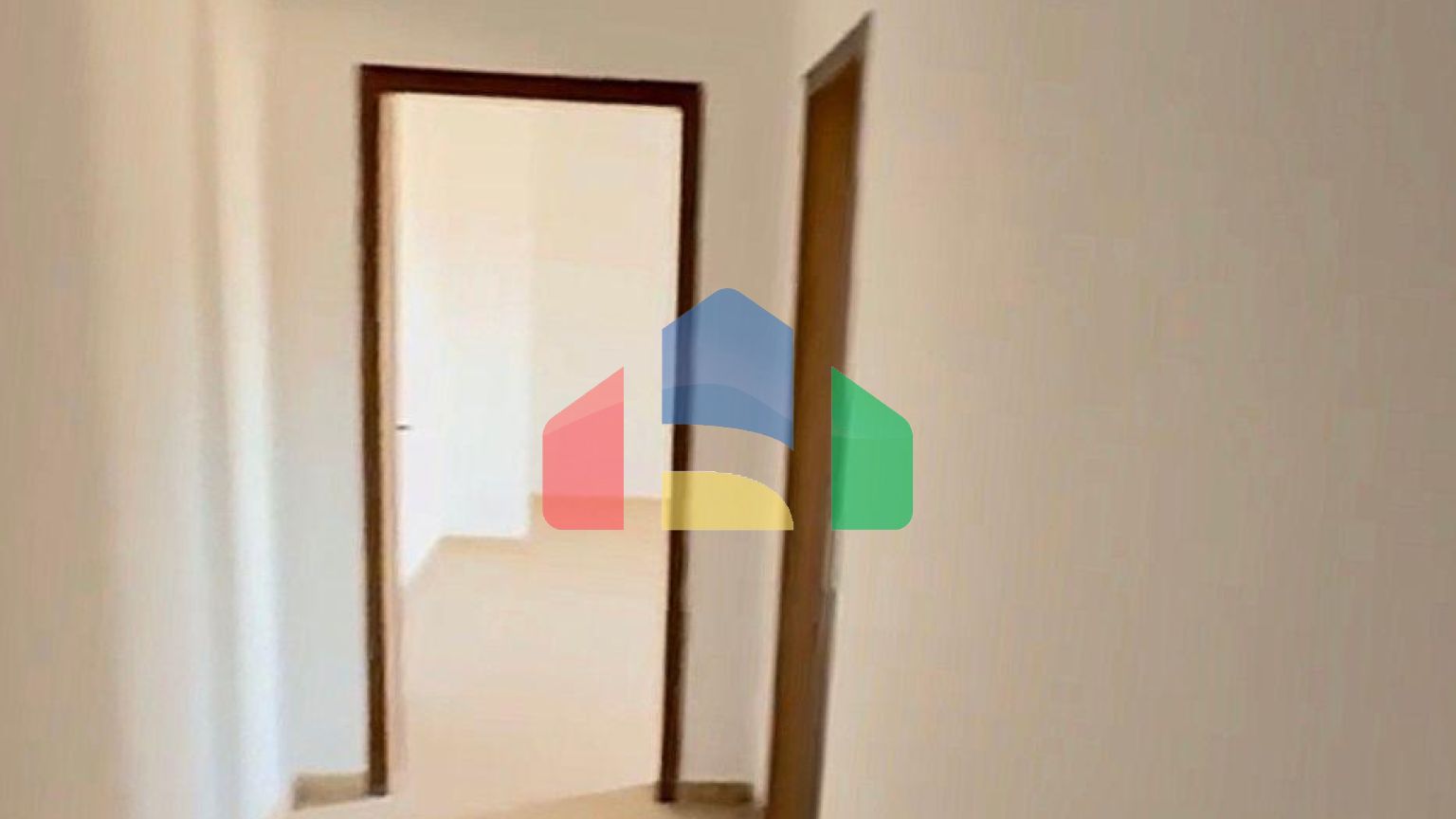 2+1 с балконом, р-н Пляж возле школы, 95 м.кв