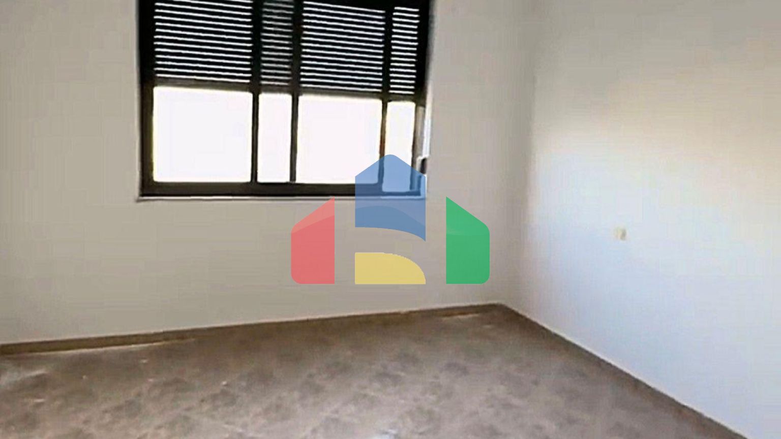 2+1 с балконом, р-н Пляж возле школы, 95 м.кв