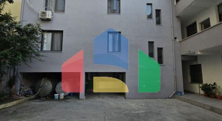 Дом на 12 спален в городе Дуррес, 409 м.кв